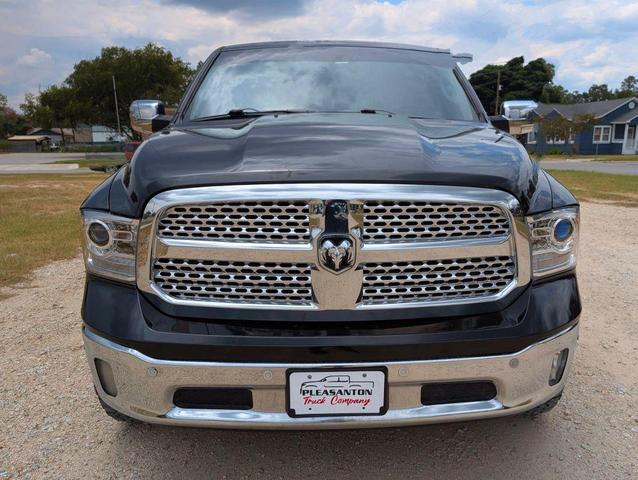 Photo of 2018 Brilliant Black Crystal Pearlcoat RAM 1500