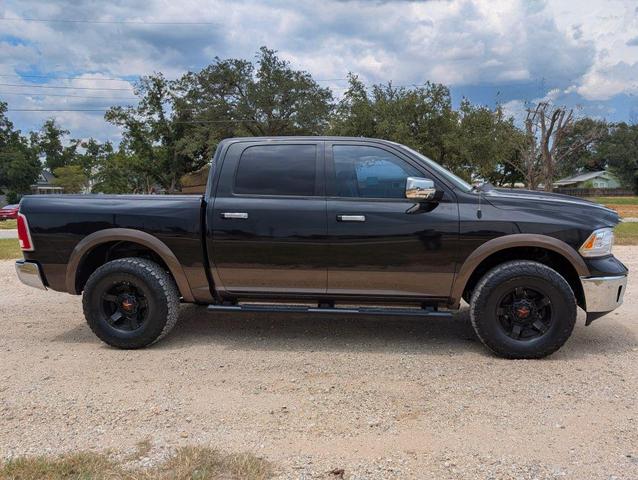 Photo of 2018 Brilliant Black Crystal Pearlcoat RAM 1500