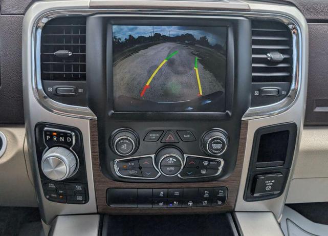 Photo of 2018 Brilliant Black Crystal Pearlcoat RAM 1500
