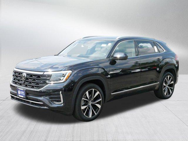 Photo of 2024 Deep Black Pearl Volkswagen Atlas Cross Sport