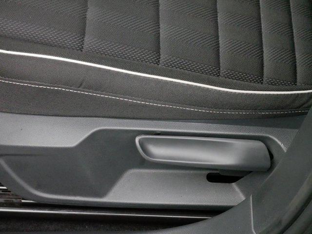 Photo of 2022 Platinum Gray Metallic Volkswagen Jetta