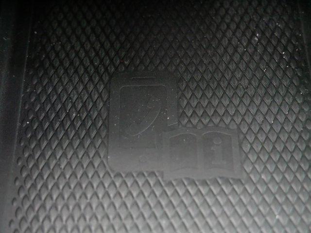 Photo of 2024 Opal White Pearl Volkswagen Atlas