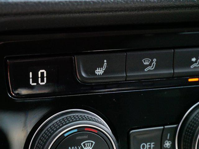 Photo of 2024 Dusk Blue Metallic Volkswagen Taos