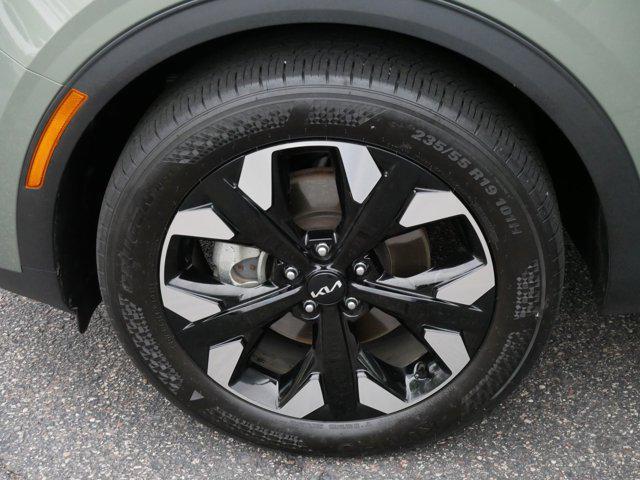 Photo of 2024 Jungle Green Kia Sportage