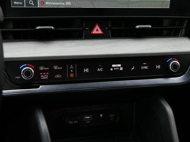 Photo of 2024 Jungle Green Kia Sportage