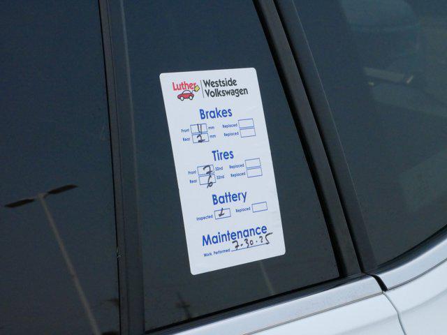 Photo of 2024 Pure White Volkswagen Tiguan