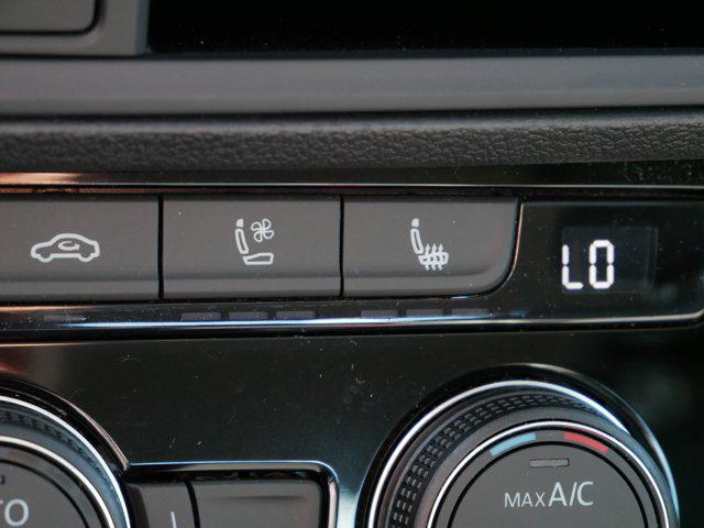 Photo of 2024 Platinum Gray Metallic Volkswagen Jetta
