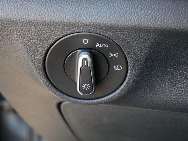 Photo of 2024 Platinum Gray Metallic Volkswagen Jetta