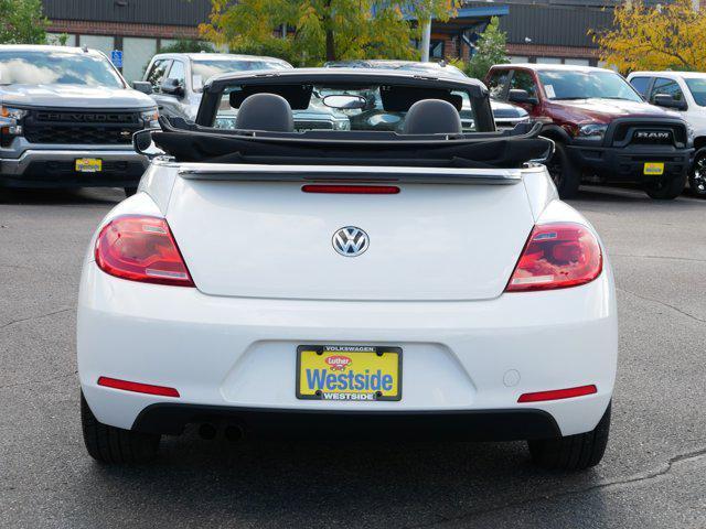 Photo of 2013 White Volkswagen Beetle