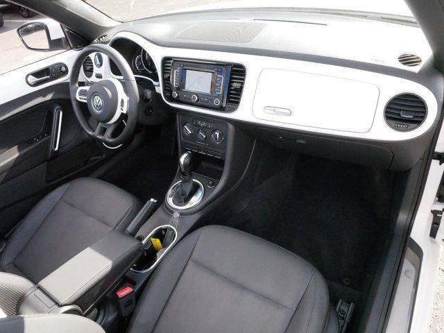 Photo of 2013 White Volkswagen Beetle