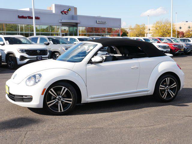 Photo of 2013 White Volkswagen Beetle