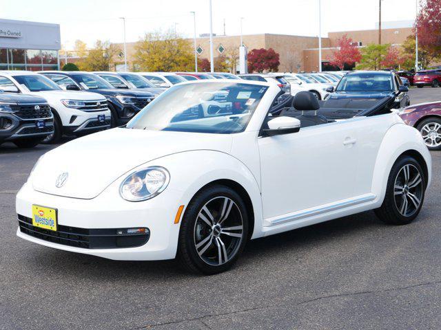 Photo of 2013 White Volkswagen Beetle