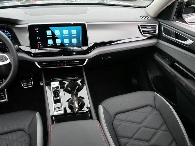 Photo of 2025 Avocado Green Pearl Volkswagen Atlas