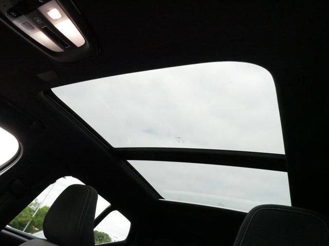 Photo of 2025 Silver Dawn Metallic Volvo XC40