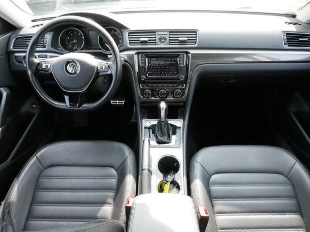 Photo of 2017 Reef Blue Metallic Volkswagen Passat
