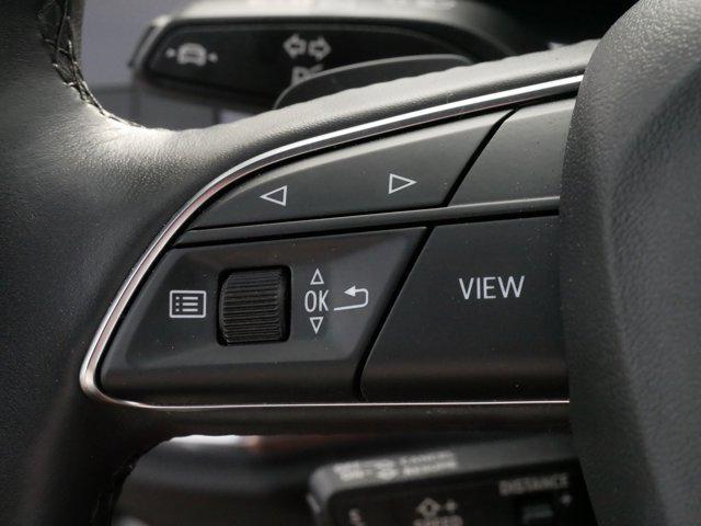 Photo of 2022 White Audi Q3