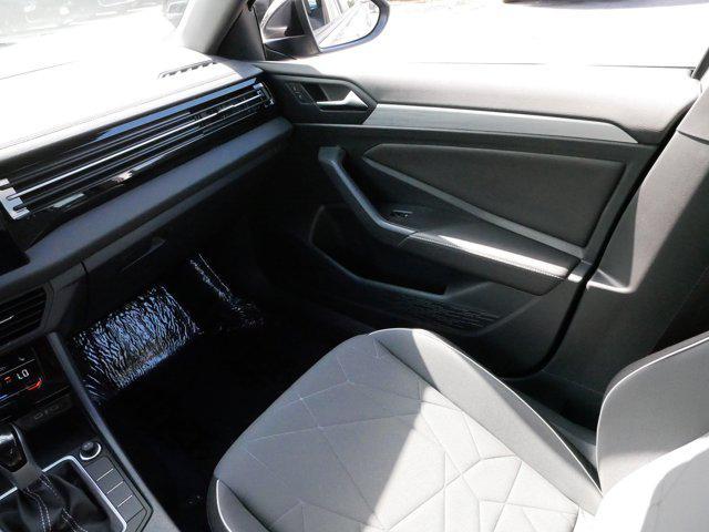 Photo of 2025 Pyrite Silver Metallic Volkswagen Jetta