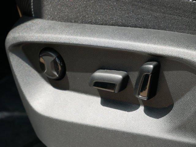 Photo of 2025 Mountain Lake Blue Metallic Volkswagen Atlas Cross Sport