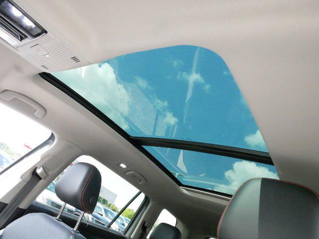 Photo of 2024 Pure Gray Volkswagen Atlas