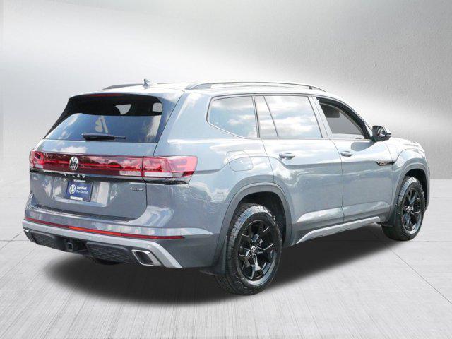 Photo of 2024 Pure Gray Volkswagen Atlas