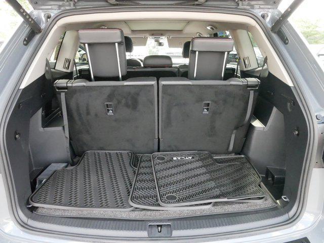 Photo of 2024 Pure Gray Volkswagen Atlas