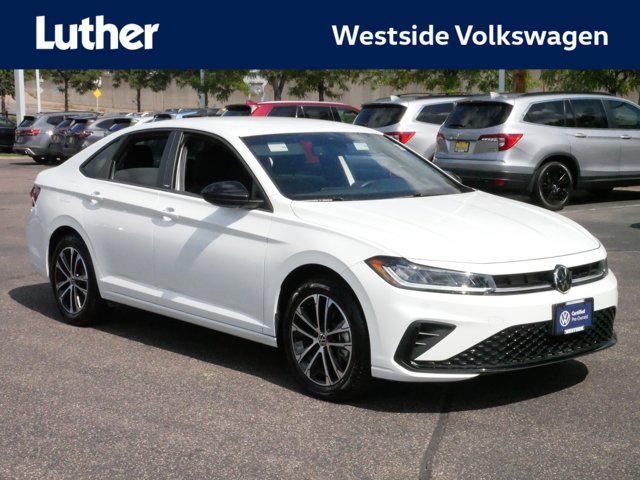 Photo of 2025 Pure White Volkswagen Jetta