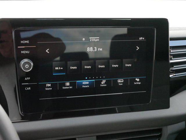Photo of 2025 Pure White Volkswagen Jetta