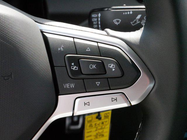 Photo of 2025 Pure White Volkswagen Jetta