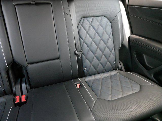 Photo of 2025 Platinum Gray Metallic Volkswagen Atlas Cross Sport