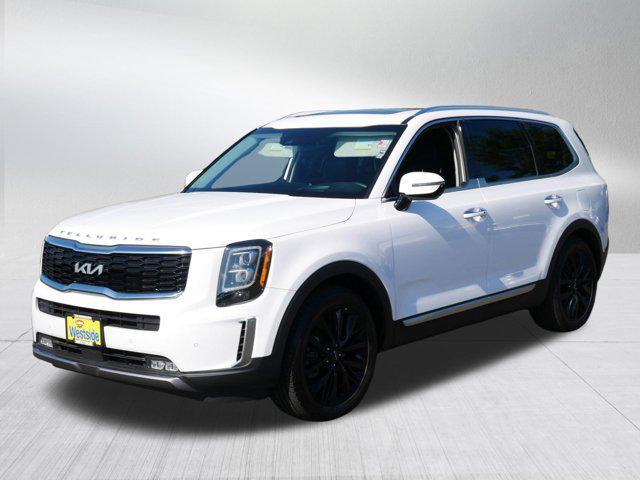 Photo of 2022 Glacial White Pearl Kia Telluride