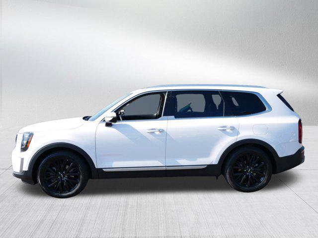 Photo of 2022 Glacial White Pearl Kia Telluride