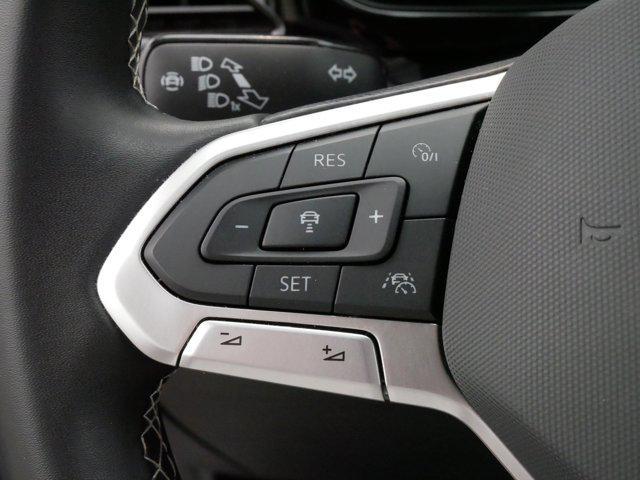 Photo of 2024 Pyrite Silver Metallic Volkswagen Taos