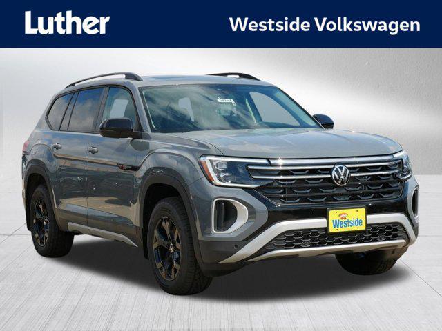Photo of 2025 Pure Gray Volkswagen Atlas