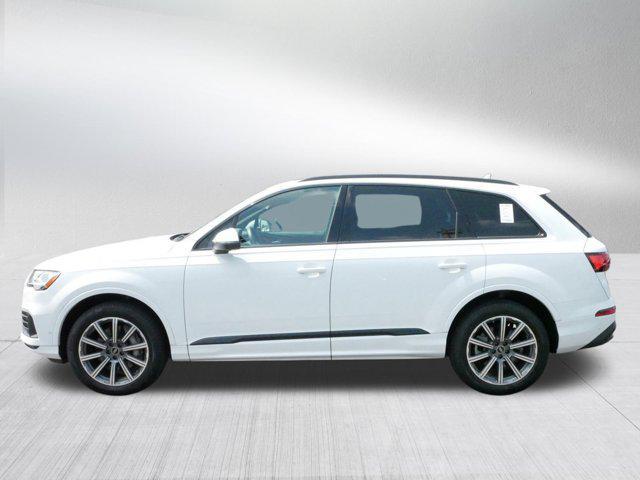 Photo of 2022 White Audi Q7