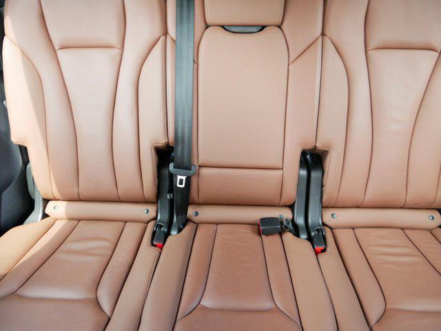 Photo of 2022 White Audi Q7