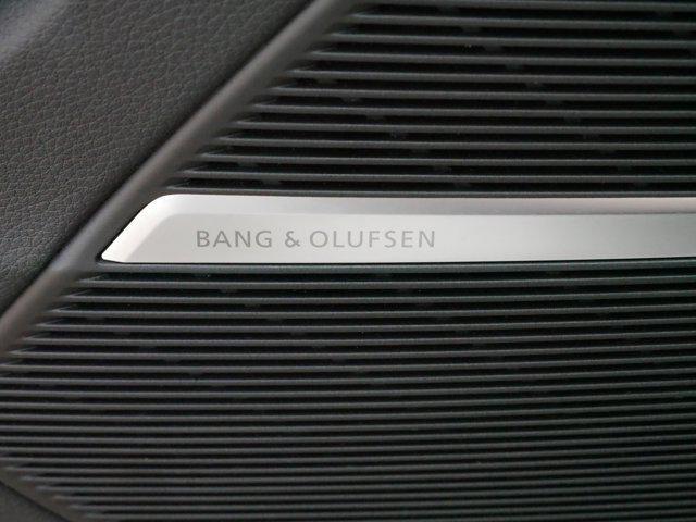 Photo of 2022 White Audi Q7