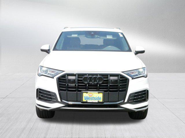 Photo of 2022 White Audi Q7