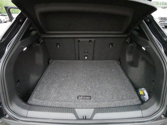 Photo of 2023 Deep Black Pearl Volkswagen ID.4