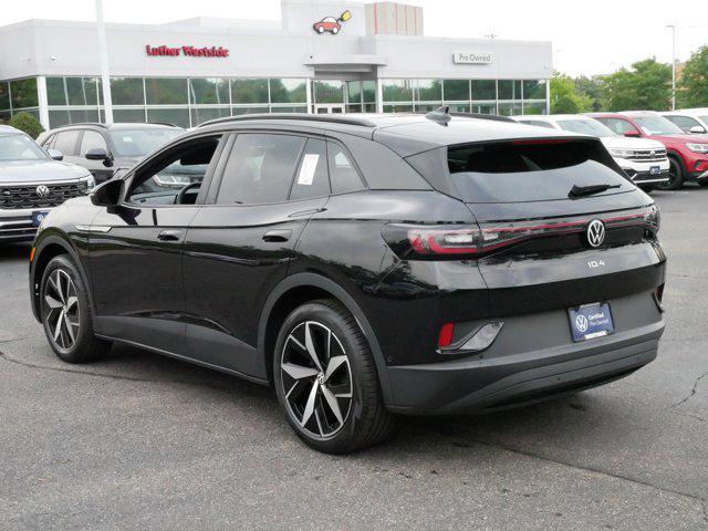 Photo of 2023 Deep Black Pearl Volkswagen ID.4