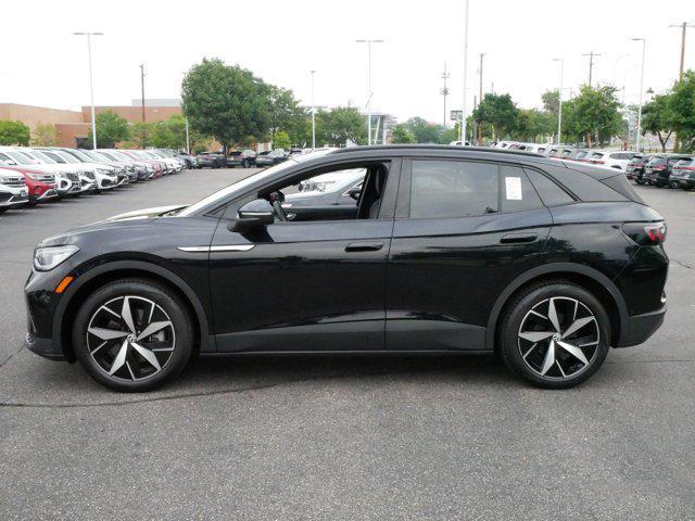 Photo of 2023 Deep Black Pearl Volkswagen ID.4