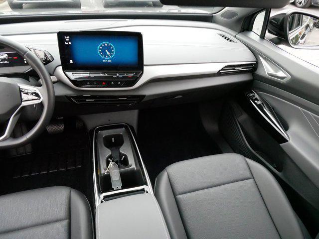 Photo of 2023 Deep Black Pearl Volkswagen ID.4