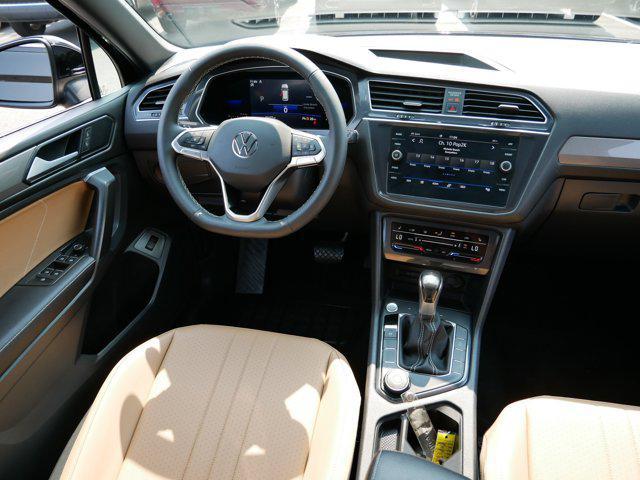 Photo of 2022 Deep Black Pearl Volkswagen Tiguan