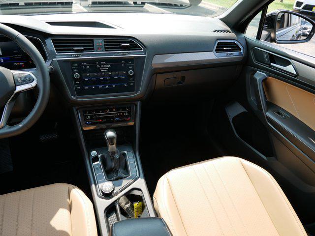 Photo of 2022 Deep Black Pearl Volkswagen Tiguan