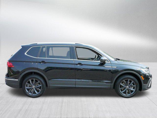 Photo of 2022 Deep Black Pearl Volkswagen Tiguan