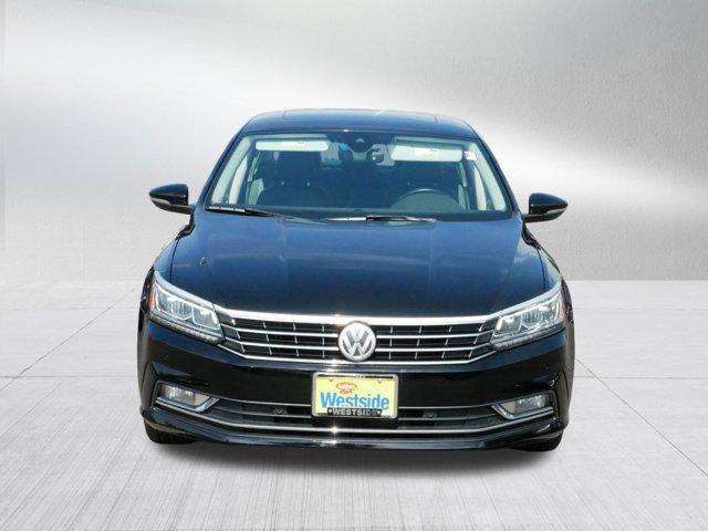Photo of 2016 Black Uni Volkswagen Passat
