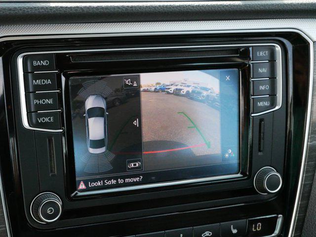 Photo of 2016 Black Uni Volkswagen Passat