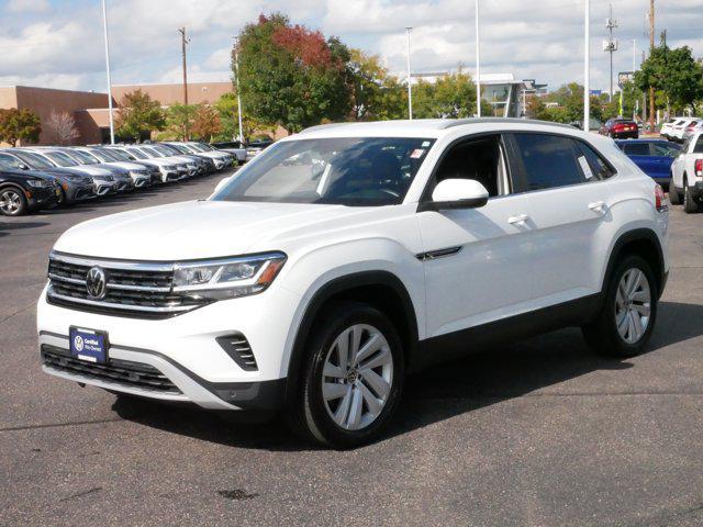 Photo of 2022 Pure White Volkswagen Atlas Cross Sport