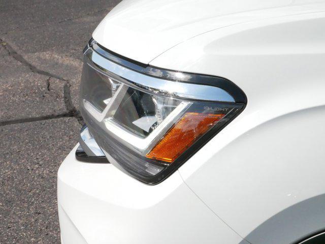 Photo of 2022 Pure White Volkswagen Atlas Cross Sport