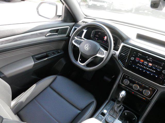 Photo of 2022 Pure White Volkswagen Atlas Cross Sport