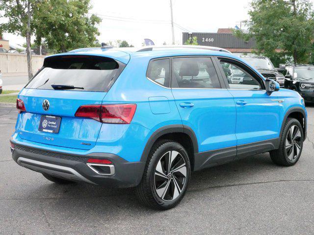 Photo of 2024 Cornflower Blue Volkswagen Taos